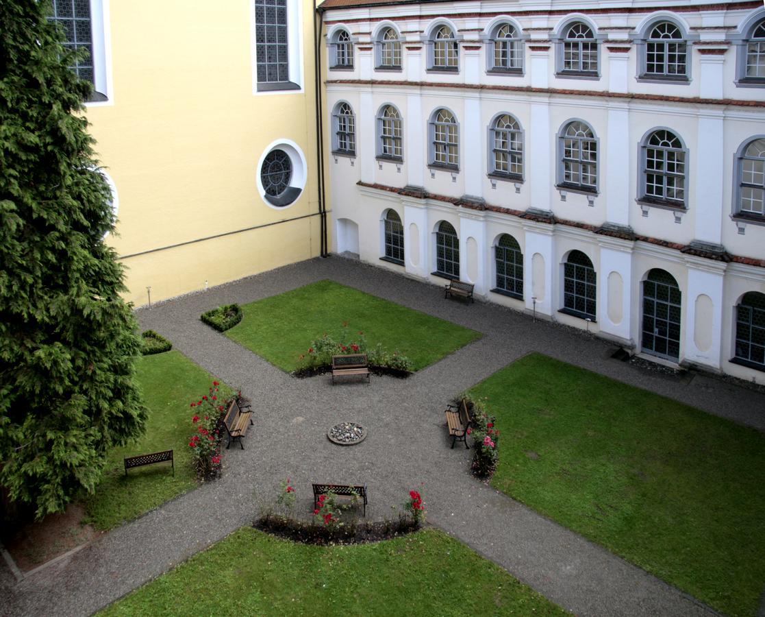 Hotel Jugendhaus St. Norbert à Rot an der Rot Extérieur photo