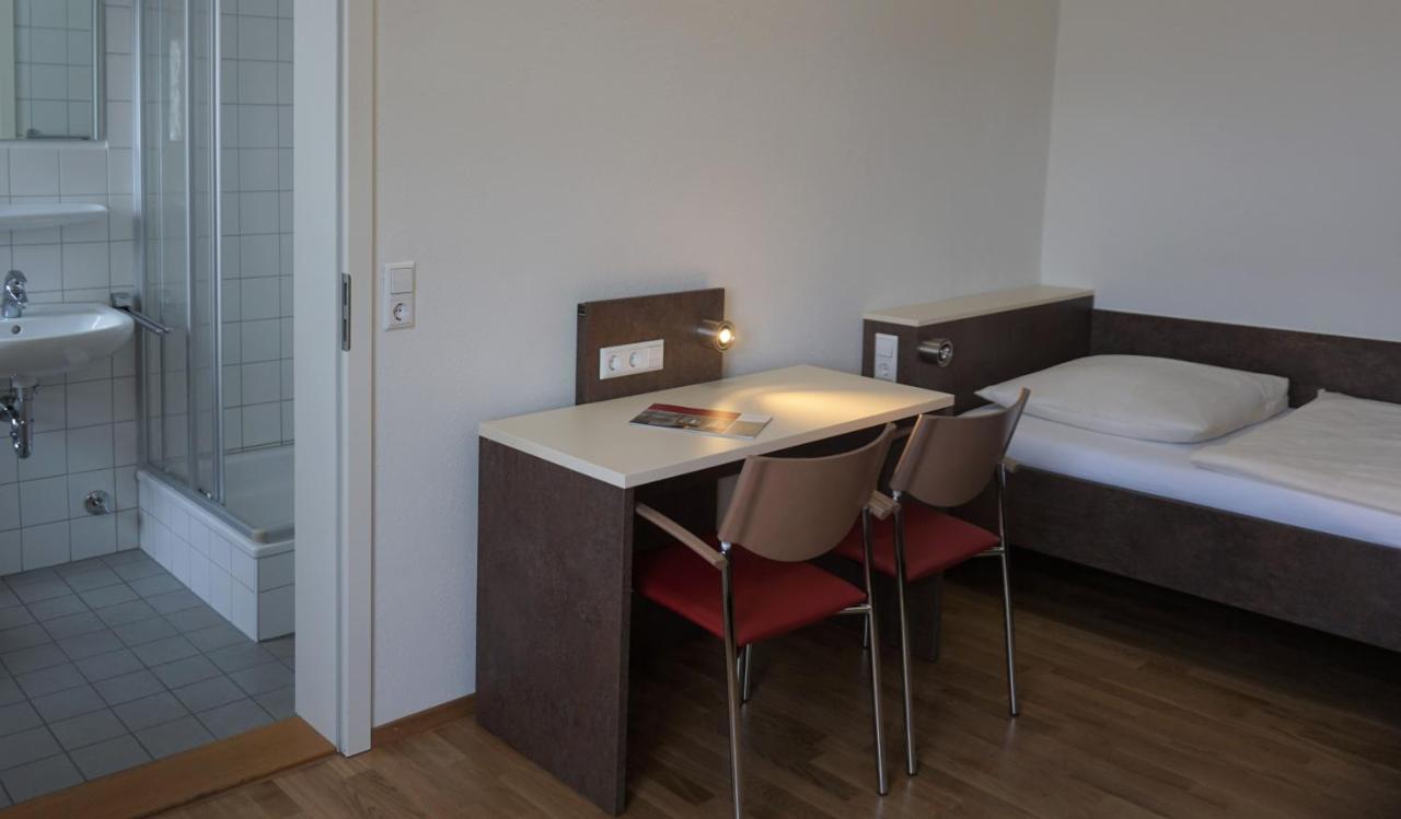 Hotel Jugendhaus St. Norbert à Rot an der Rot Extérieur photo
