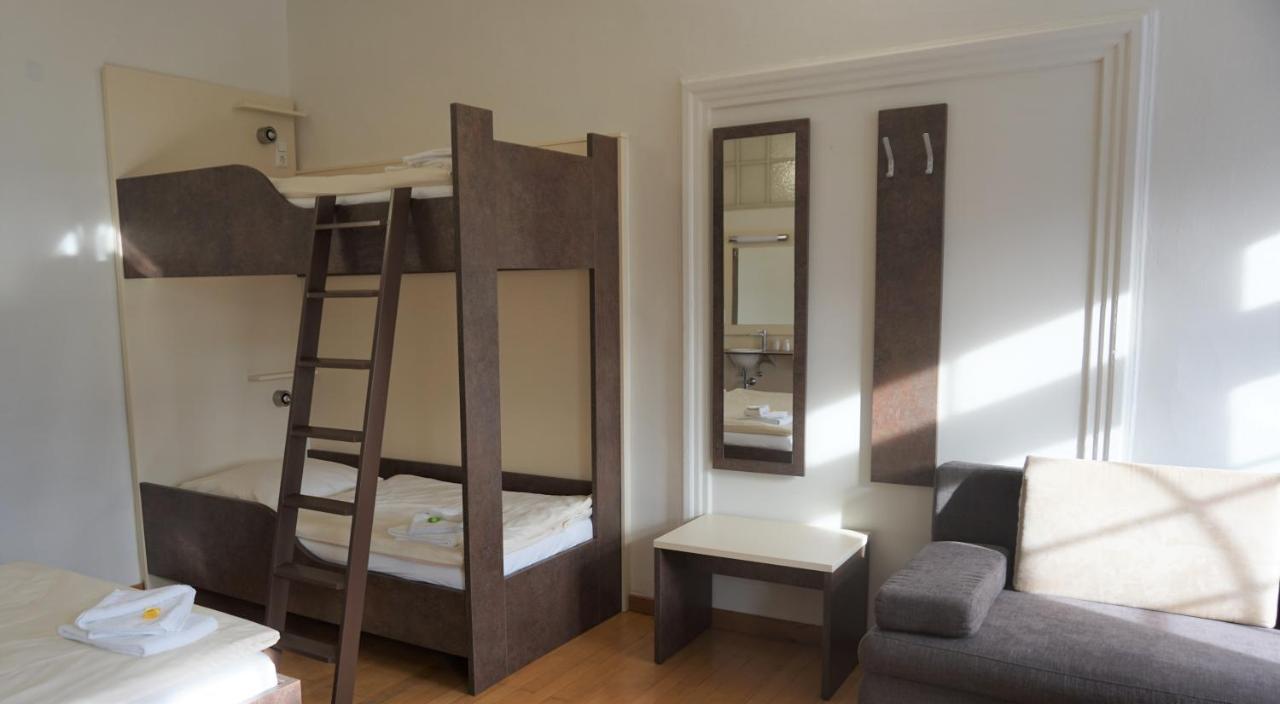 Hotel Jugendhaus St. Norbert à Rot an der Rot Extérieur photo